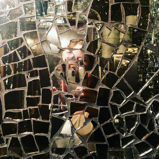 20 Weird Mirrors in Public Places. Some Really Amusing Designs!